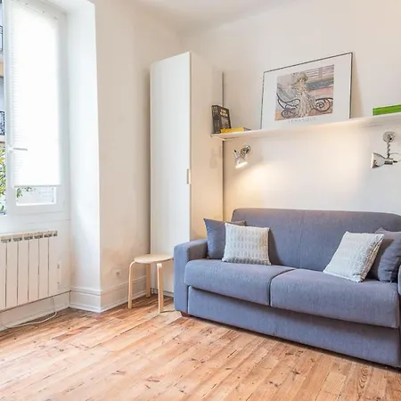 Guestready - Charming Studio In Central Μπιαρίτζ
