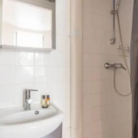 Guestready - Charming Studio In Central Apartment